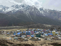 Exploration at Kyanjin Gompa